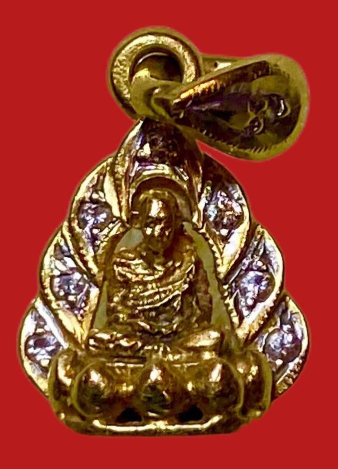  305098 หลวงพ่อเกษม เขมโก  สุสานไตรลักษณ์  รูปหล่อจิ๋ว ปี2531  เนื้อทองคำ จ.ลำปาง