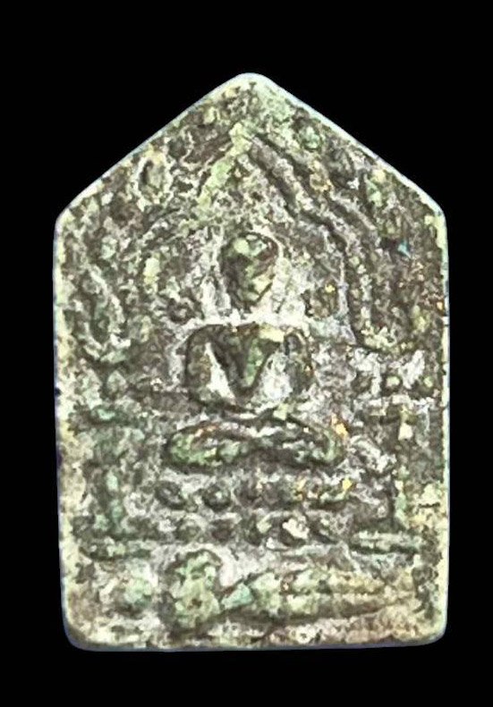 305141 พระขุนแผนพิมพ์เล็ก ผงพรายกุมาร หลวงปู่ทิม  วัดละหารไร่ ปี15-16 จังหวัดระยอง