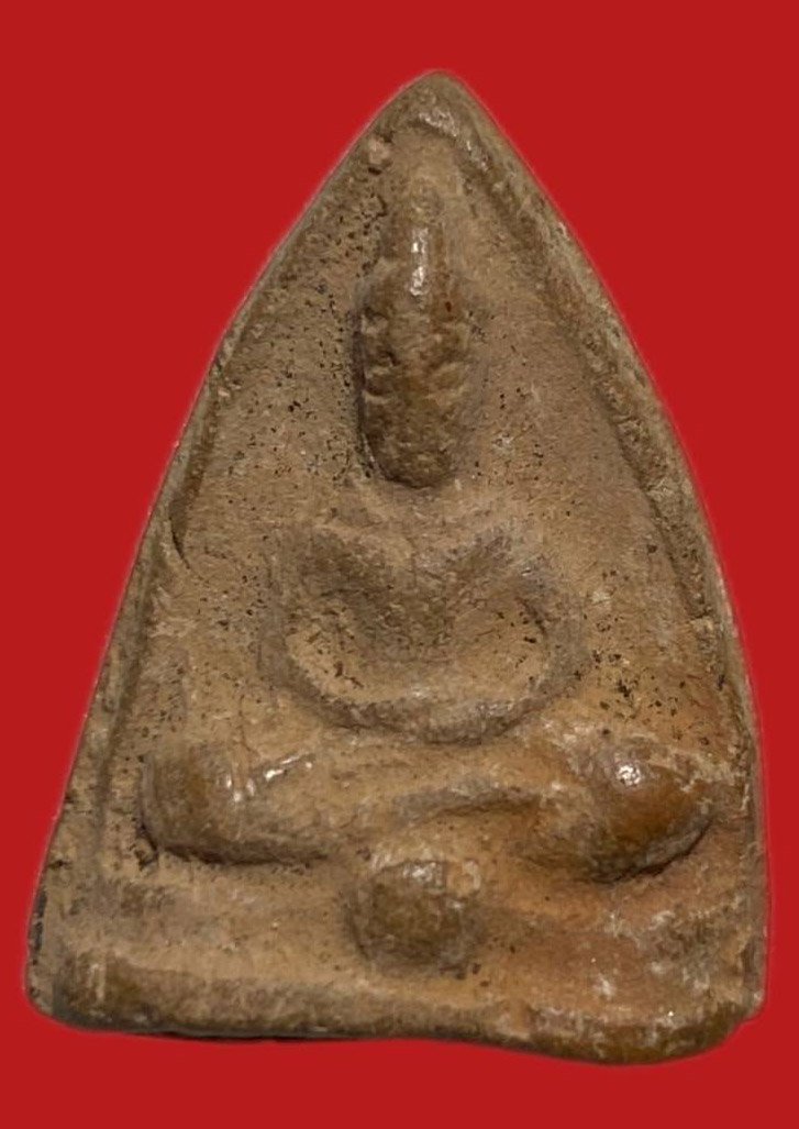 305415 คุณแม่บุญเรือน  วัดสัมพันธวงศ์ พิมพ์พระโพธิจักร  เนื้อดิน ปี2499 กทม.