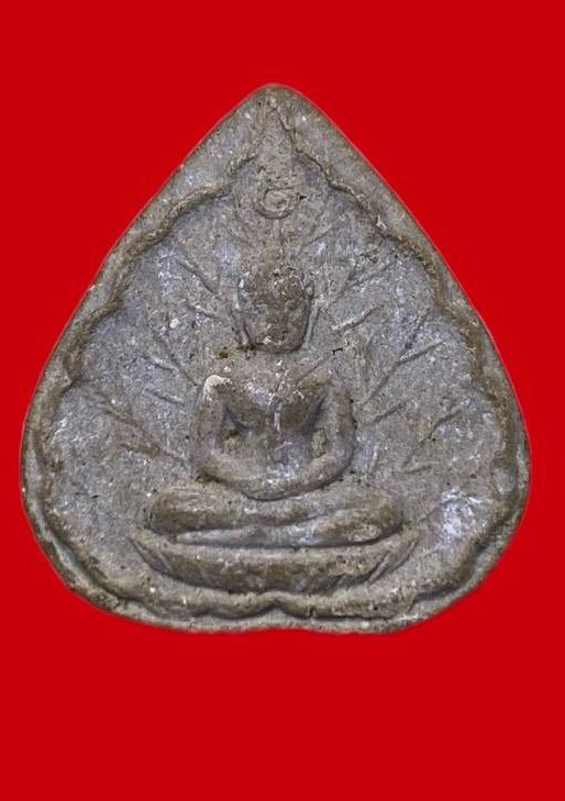 307586 หลวงปู่โต๊ะ  วัดประดู่ฉิมพลี  พระผงประจำวันเกิด ปี 2520 เนื้อเกสร  กทม.