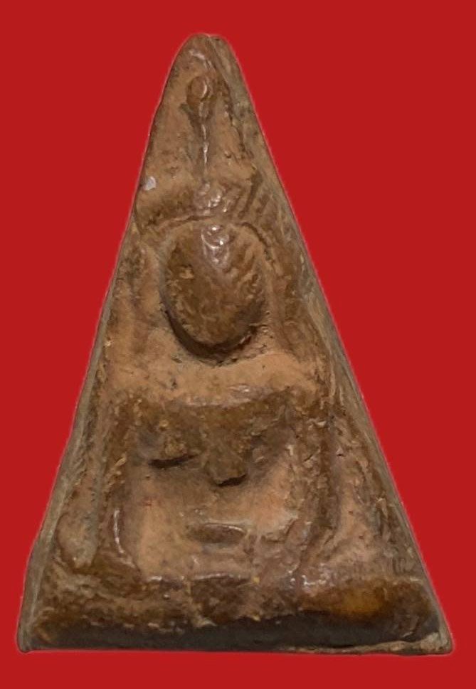 305536 หลวงปู่โต๊ะ  วัดประดู่ฉิมพลี  นางพญาพิมพ์เทวดา ปี 2472 เนื้อดิน กทม.