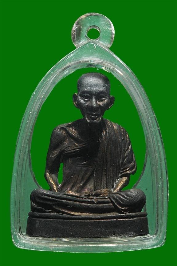 298433 รูปหล่อพิมพ์ใหญ่ เนื้อนวะ  หลวงพ่อเกษม เขมโก  สุสานไตรลักษณ์ จ.ลำปาง  รุ่น 84 ปี 2538