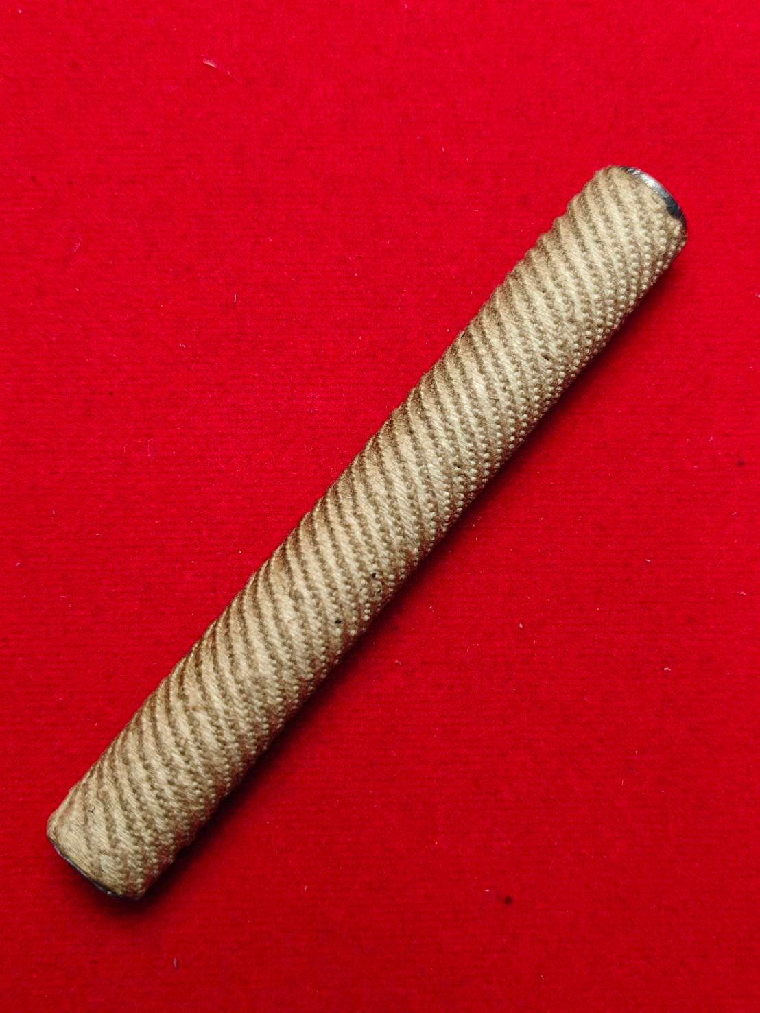 305680 ตะกรุดวิรุณจำบัง (นิยม)  เนื้อทองเหลืองและตะกั่ว  สร้างปี 2515-2521  หลวงพ่อกวย วัดโฆสิตาราม  (บ้านแค) จ.ชัยนาท 