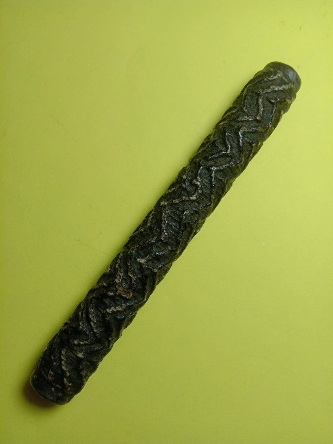 302431 ตะกรุดจันทร์เพ็ญ  หลวงปู่ศุข ปี2440-2466 ลายจระเข้ขบฟัน  วัดปากคลองมะขามเฒ่า  จ.ชัยนาท
