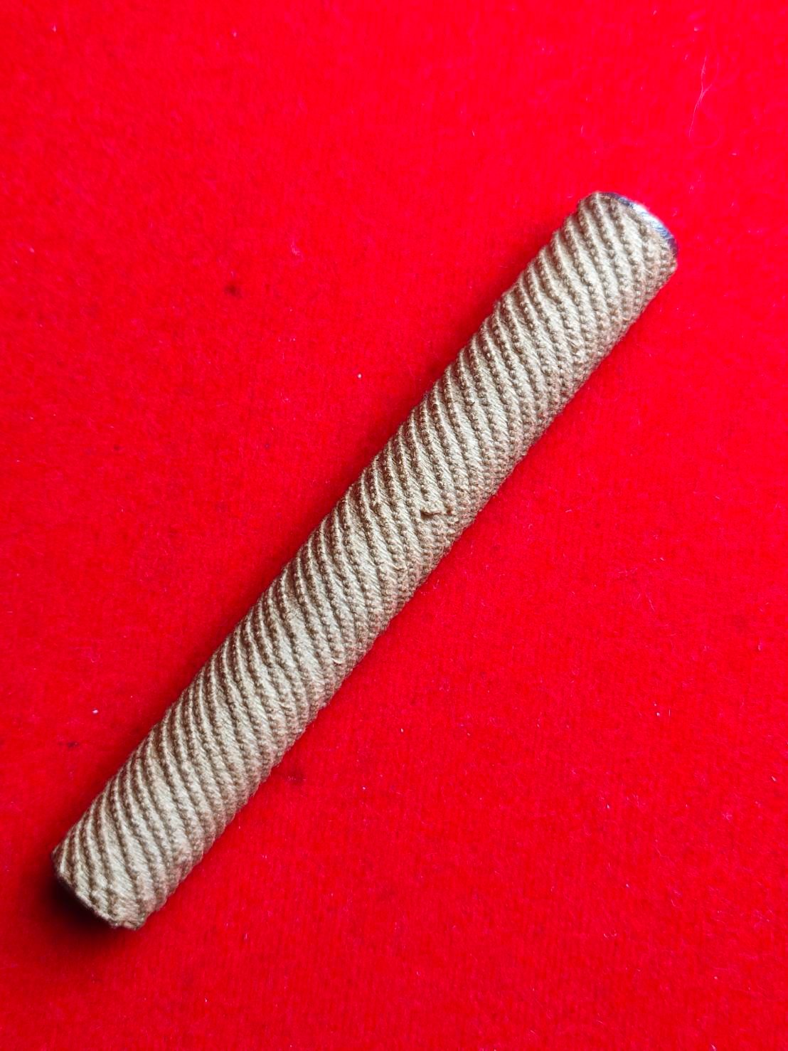 305921 ตะกรุดวิรุณจำบัง (นิยม)  เนื้อทองเหลืองและตะกั่ว  สร้างปี 2515-2521  หลวงพ่อกวย วัดโฆสิตาราม  (บ้านแค) จ.ชัยนาท 