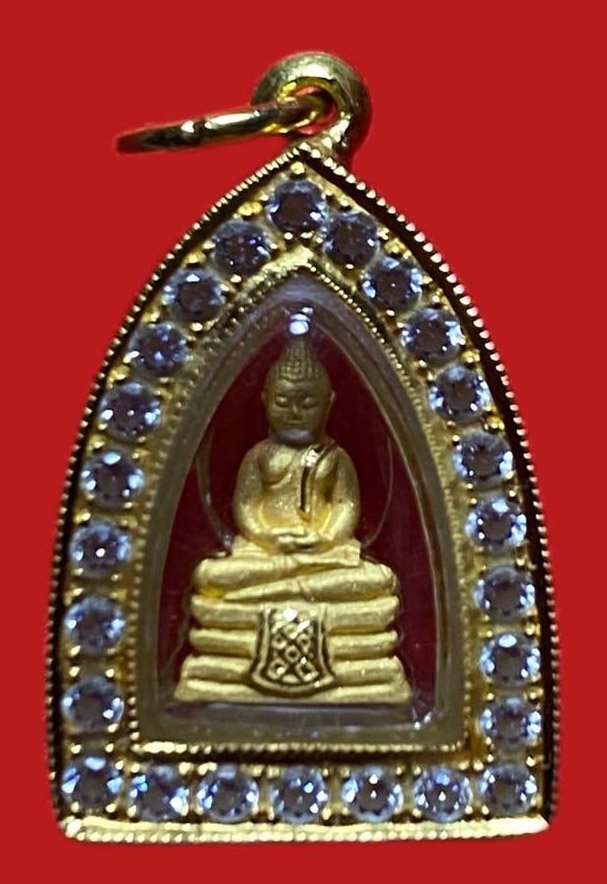 306042 หลวงพ่อโสธร  วัดโสธรสราราม  รุ่น อุดมโชคโภคทรัพย์  ปี2550 เนื้อทองคำ  จ.ฉะเชิงเทรา