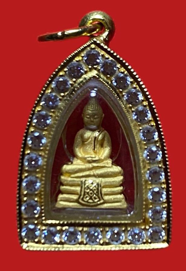 306043 หลวงพ่อโสธร  วัดโสธรสราราม  รุ่น อุดมโชคโภคทรัพย์  ปี2550 เนื้อทองคำ  จ.ฉะเชิงเทรา