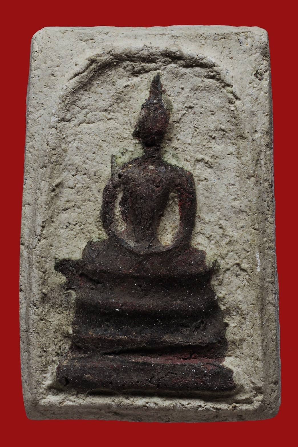 306247 สมเด็จเนื้อดิน ผสมผงกระดูกผี (ดินเชิงตะกอน) หลวงพ่อพุ่ม วัดโคกสวาย อำเภอโนนไทย โคราช ปี 2473 จ.นครราชสีมา