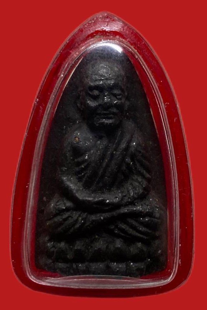 306449 หลวงปู่ทวด วัดช้างให้  ว่าน ปี2524 พิมพ์กลาง  เนื้อว่าน จ.ปัตตานี