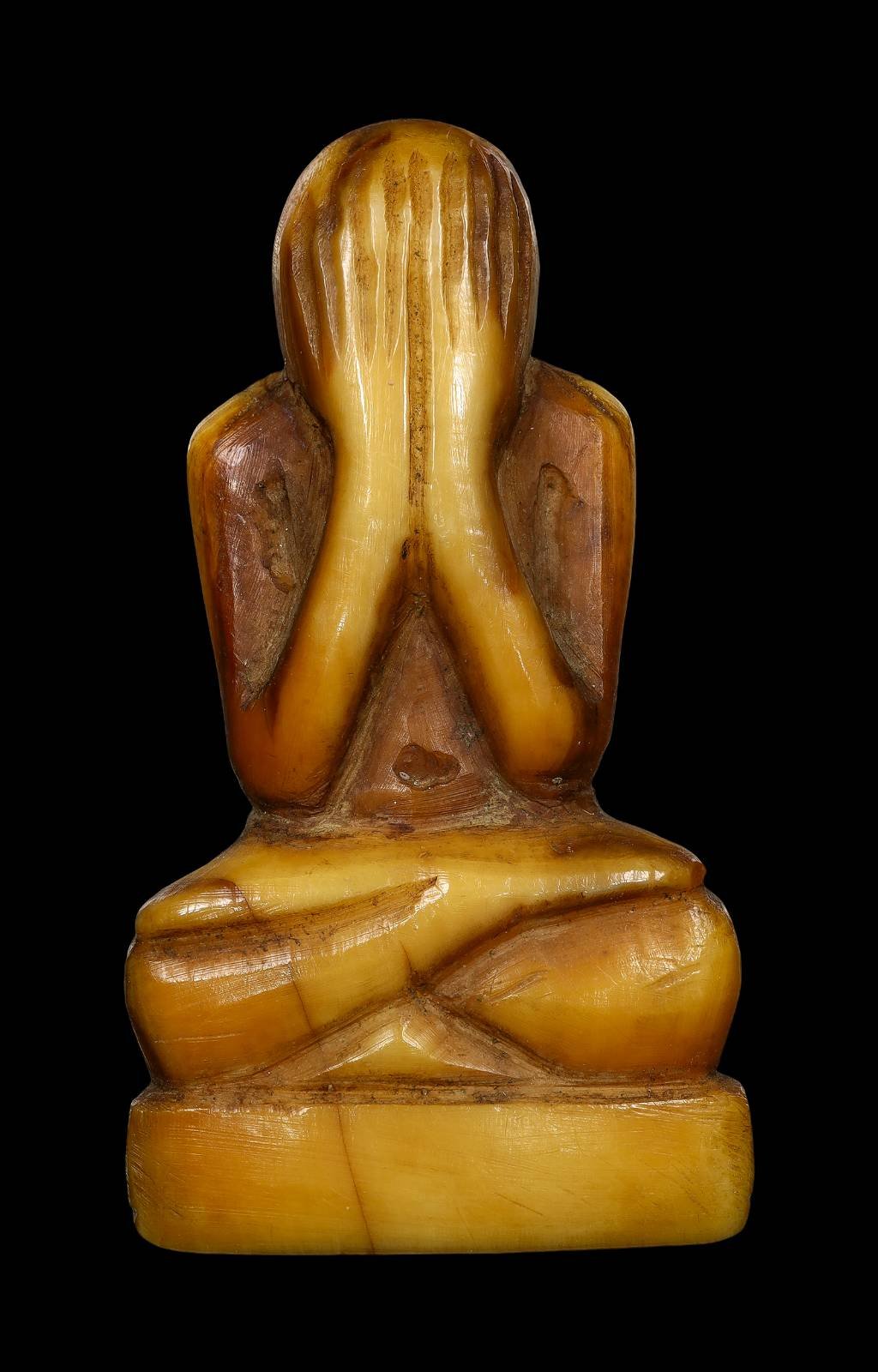  306640 พระปิดตาหลวงพ่อเดิม เนื้องาแกะ ประมาณ พ.ศ.  2470-2494 วัดหนองโพ จ.นครสวรรค์