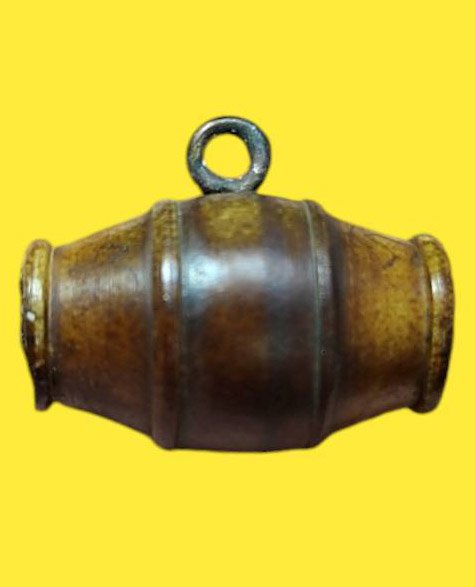 302500 ตะโพนหลวงพ่อภักตร์ เนื้อเขากวางแกะ พุทธศักราช2465-2485 วัดโบสถ์ จ.อ่างทอง