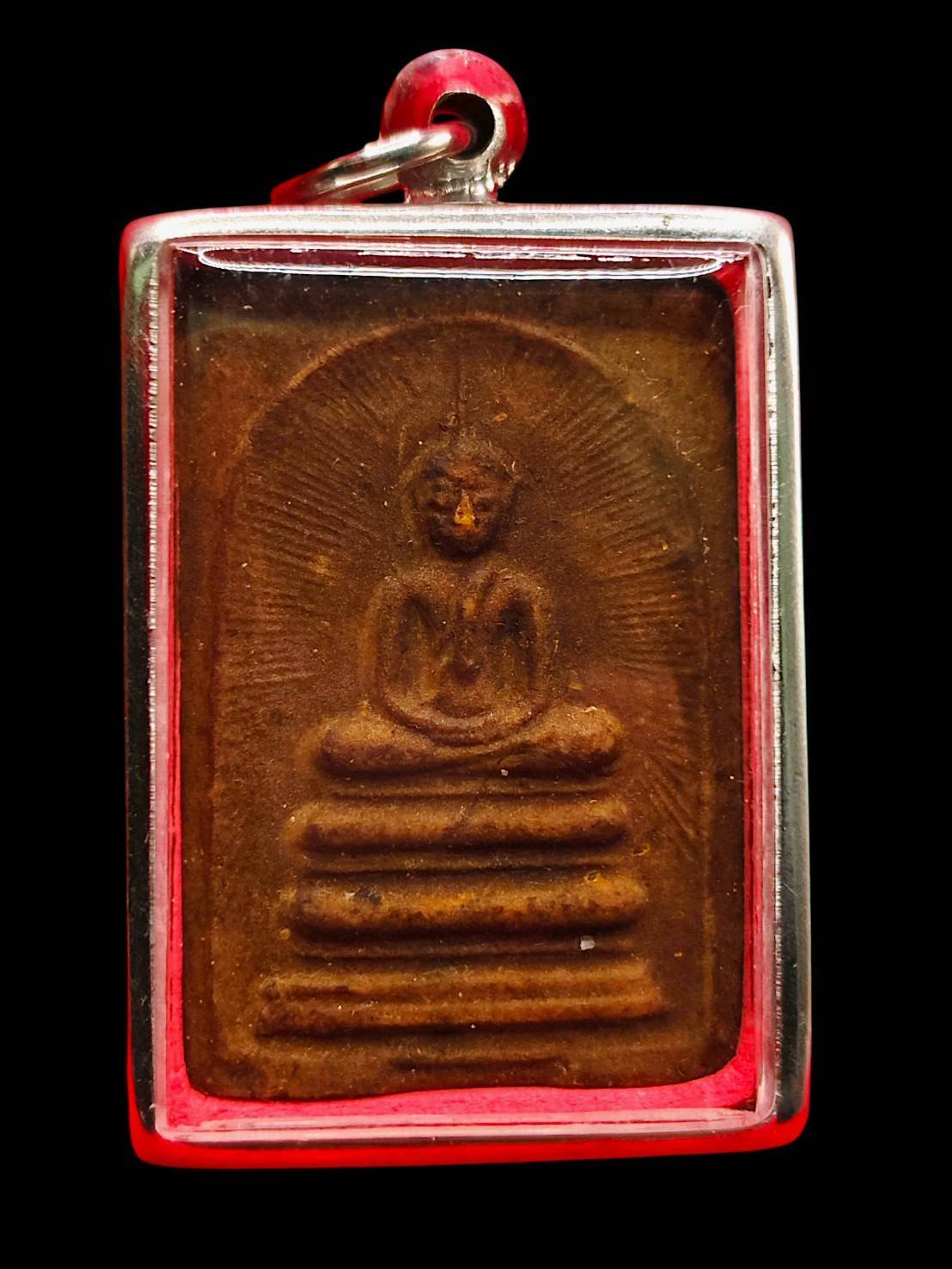 306742 พระสมเด็จแหวกม่าน  พิมพ์ ทรงเจดีย์ จ.ชัยนาท  พุทธศักราช 2513-2517  เนื้อ ผงน้ำมัน หลังจานมือ  หลวงพ่อกวย วัดโฆสิตาราม 