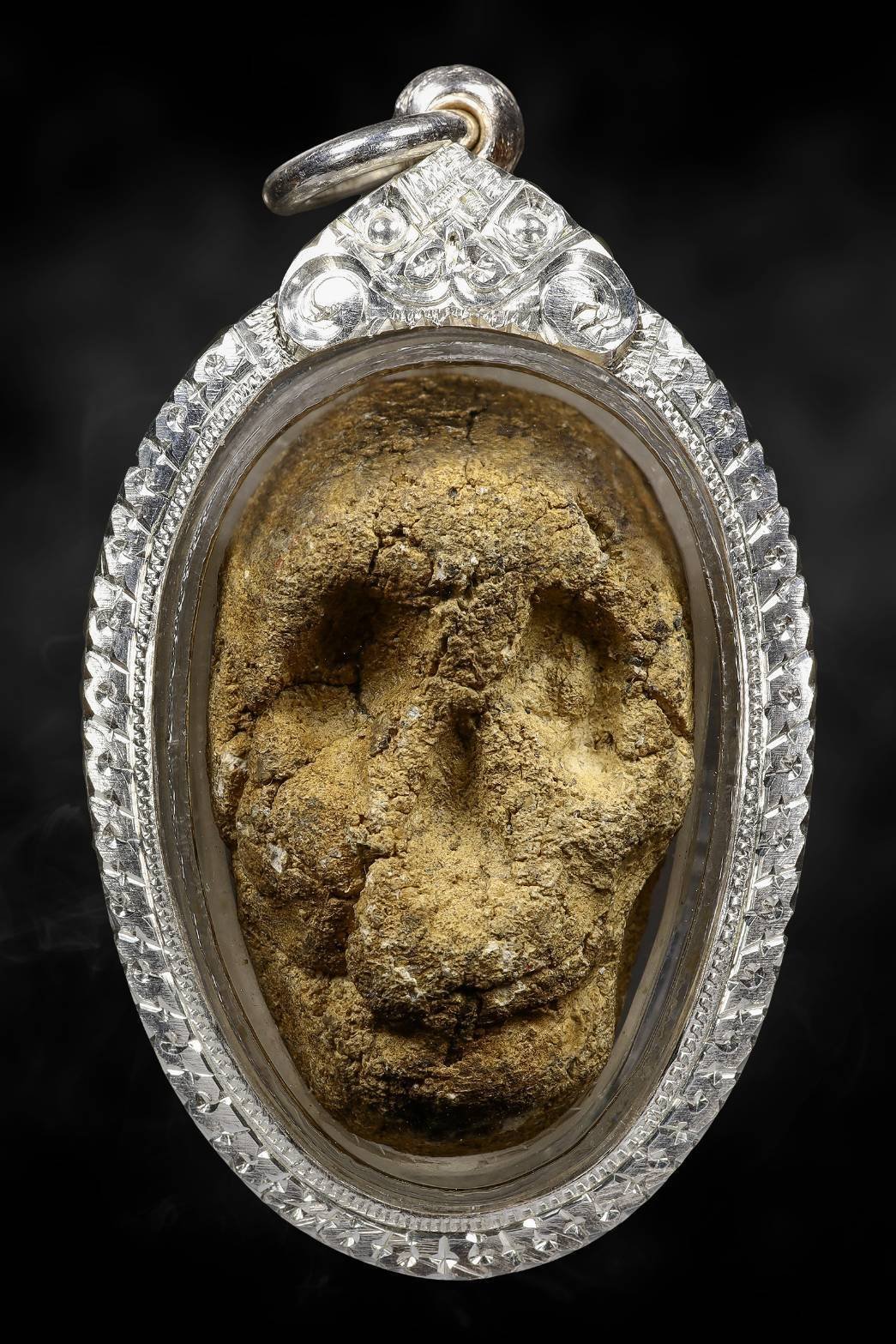 306785 พระเนื้อผงกระดูกผี  อาจารย์หนูู  วัดโพธิ์ท่าเตียน  พิมพ์หัวกะโหลก   ประมาณ ปี 2485 