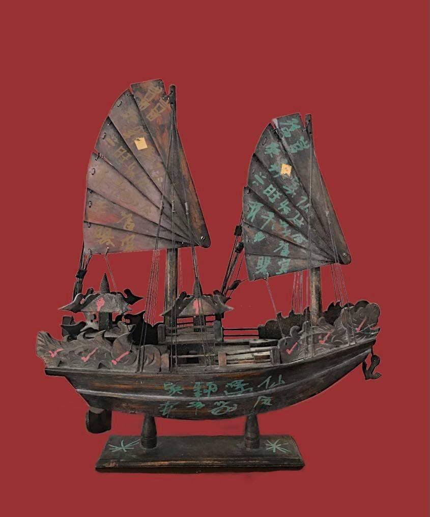 298864 เรือสำเภาจีน ไม้พยุง  จารมือ เซียนแปะโรงสี  วัดศาลเจ้า ก่อนปี 2500  จ.ปทุมธานี
