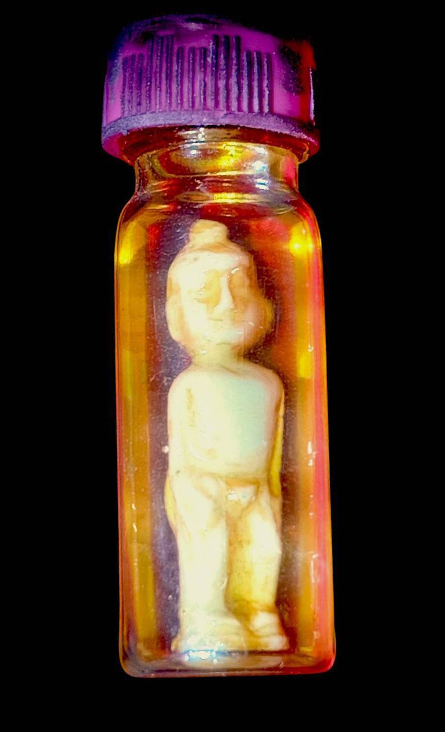 306865 กุมารเทพ หลวงพ่อกวย  เนื้องาช้างแกะ(แช่น้ำมัน)  พุทธศักราช 2500-2509  วัดโฆสิตาราม (บ้านแค)  จ.ชัยนาท 