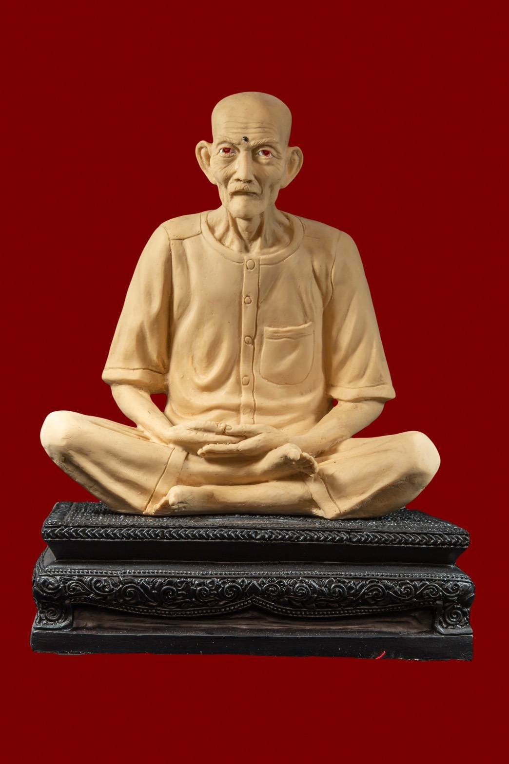 (296195) พระบูชา เซียนแปะโรงสี  รุ่น 2 ปี 2523  พิมพ์ฐานโต๊ะ  จ.ปทุมธานี 