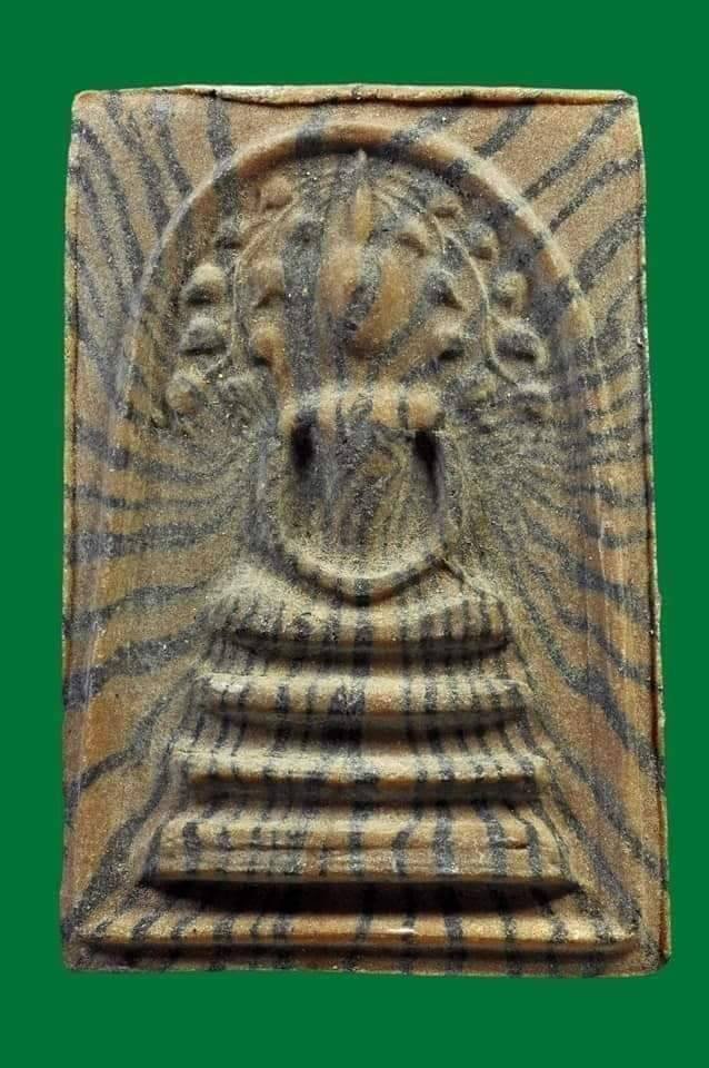 (296211) ผ้ายันต์ฟ้าประทาน  เขียนมือ 18กา เซียนแปะโรงสี หมึกทอง รูปวาด มังกร สวรรค์ ปี11-18 จ.ปทุมธานี