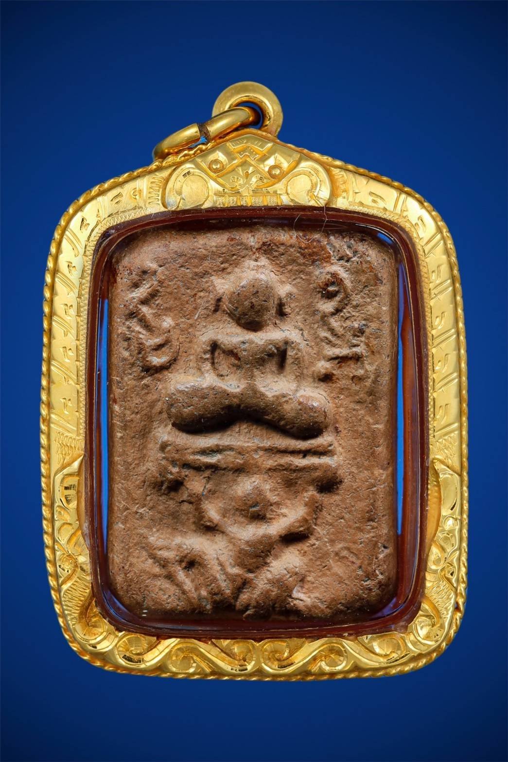 299341 พระหลวงพ่อปาน เนื้อดินเผา พิมพ์ทรงหนุมานแบกแท่น ประมาณ พ.ศ. 2460-2480 วัดบางนมโค จ.อยุธยา