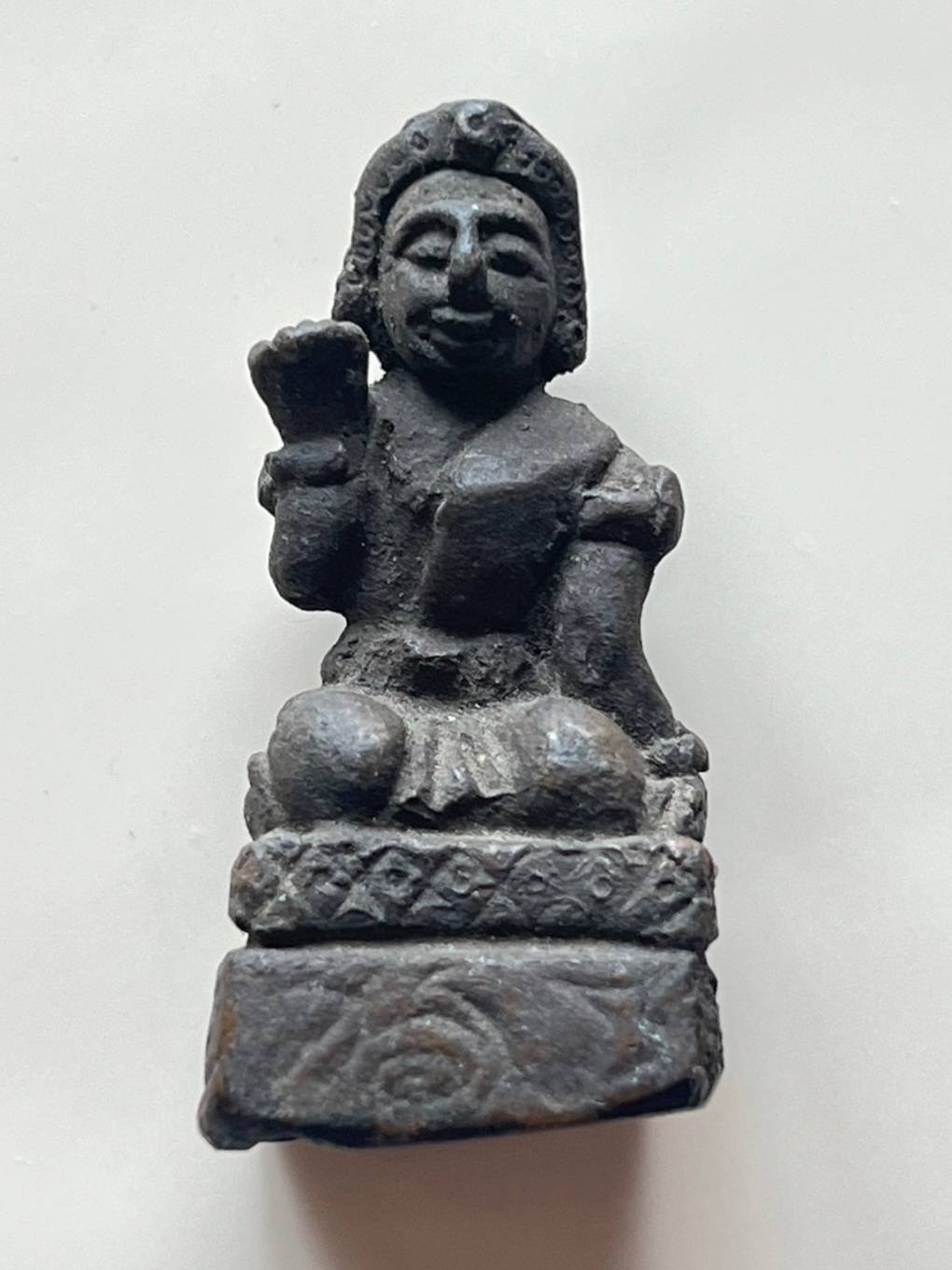 299389 นางกวักหลวงพ่อเต๋ วัดสามง่าม เนื้อทองผสม  พ.ศ 2499 จ.นครปฐม