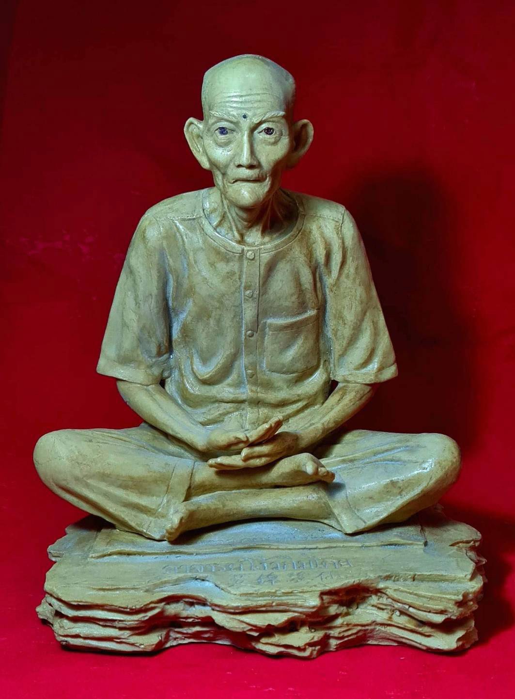 299817 องค์บูชารุ่นแรก ปี 21 หน้าตัก 9 นิ้ว  (ฐานหิน นิยมสุด)  เนื้อเรซิ่น จ.ปทุมธานี 