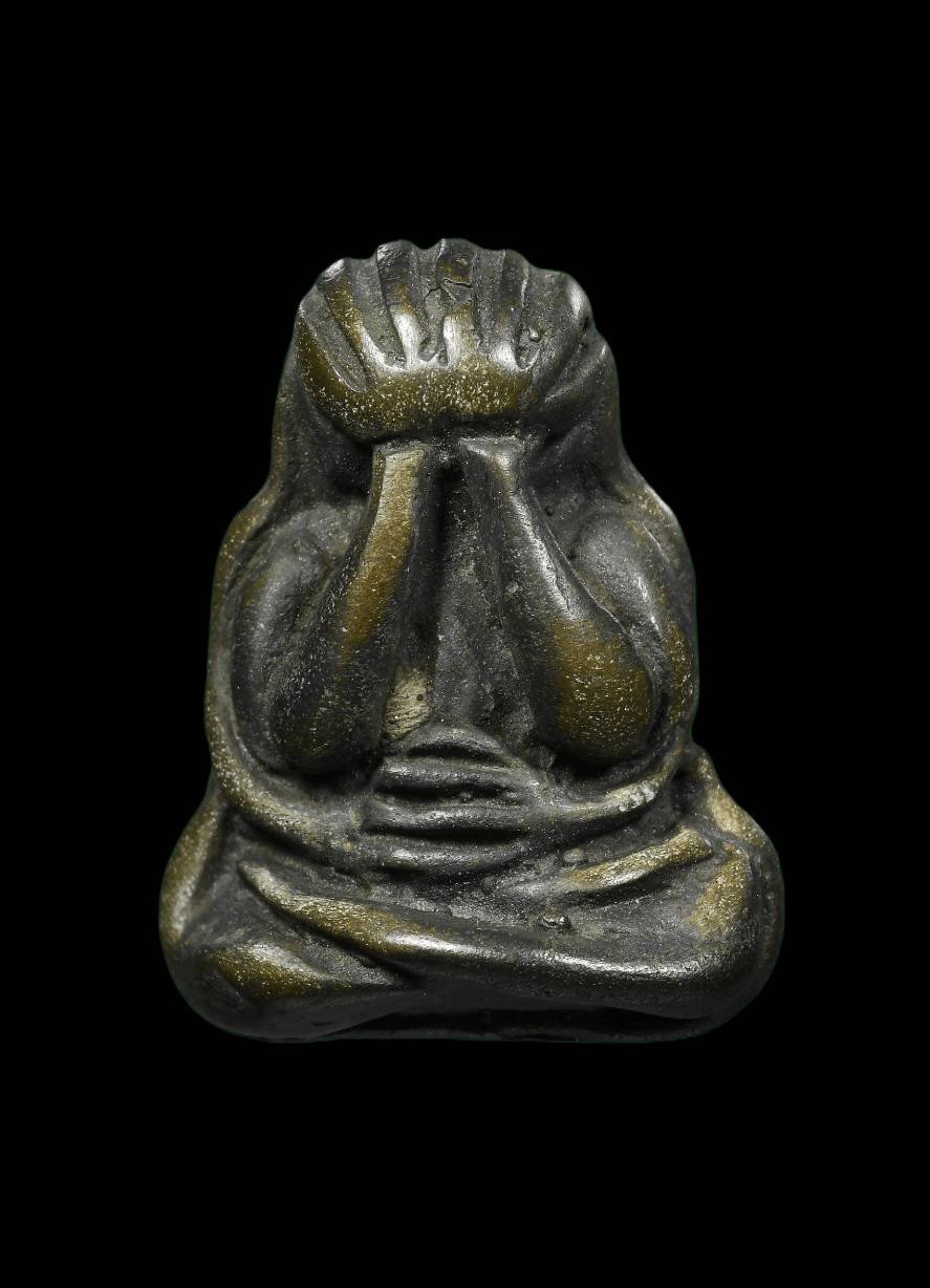 300222 พระปิดตาหลวงพ่อทา วัดพะเนียงแตก เนื้อสัมฤิทธิ์ พิมพ์เกลอเดี่ยว จ.นครปฐม สร้างปี 2450-2455