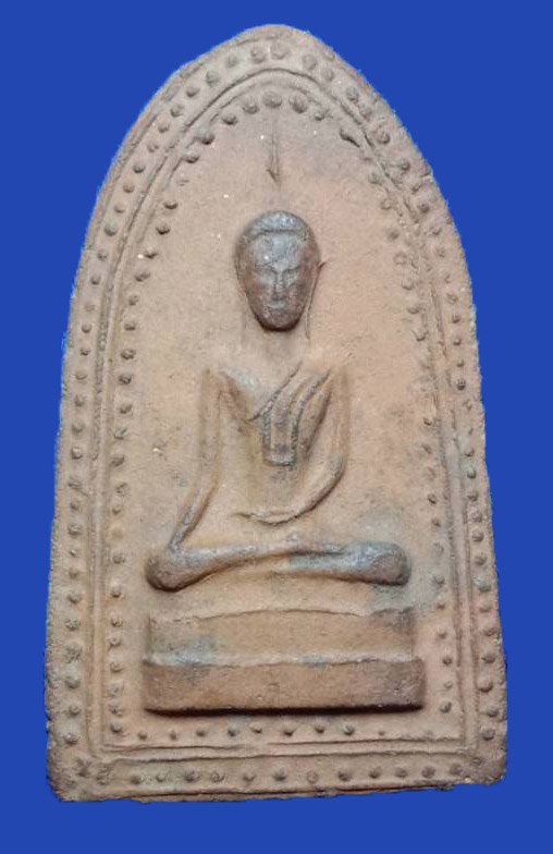 301660 พระสรรค์นั่งข้างเม็ด พิมพ์ใหญ่(อาจารย์ไพ่) เนื้อดินผสมทรายเสก ล.พ.กวย วัดโฆสิตาราม จ.ชัยนาท