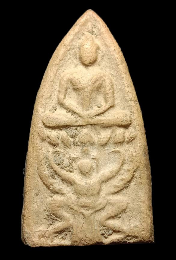 301673 พระสมเด็จทรงครุฑ ก้นอุดผง ปี2497 เนื้อดินผสมทรายเสก ล.พ.กวย วัดโฆสิตาราม จ.ชัยนาท