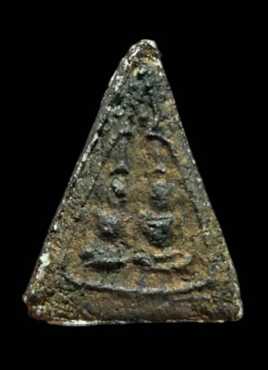 302796 พระพลายคู่หลวงปู่แก้ว เกสาโร พิมพ์เล็ก  พุทธศักราช 2519 วัดละหารไร่ จ.ระยอง