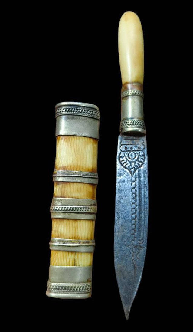 303014 มีดหมอ สาริกาหลวงพ่อเดิม พุทธศักราช 2470-2494 วัดหนองโพ จ.นครสวรรค์