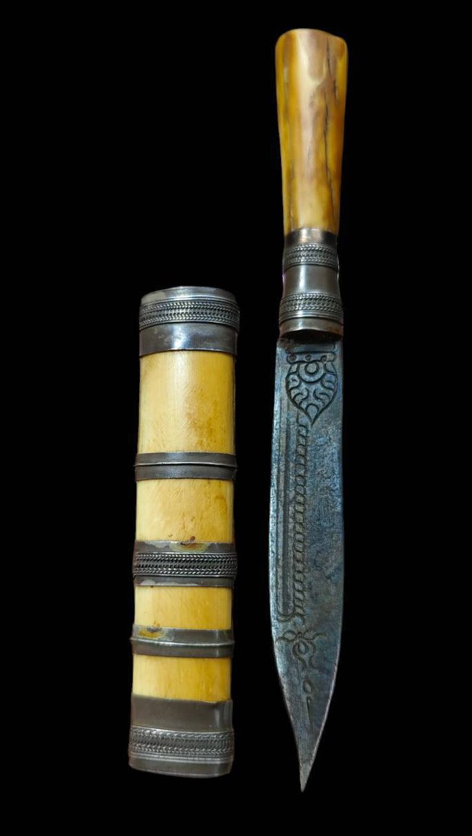 303022 มีดหมอ สาริกาหลวงพ่อเดิม พุทธศักราช 2470-2494 วัดหนองโพ จ.นครสวรรค์