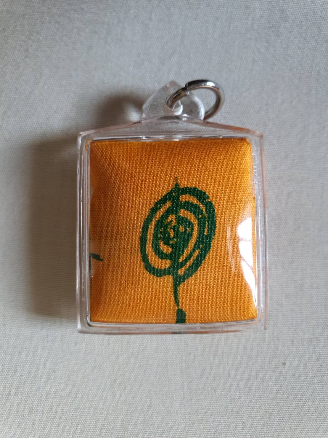 (295939) ยันต์ฟ้าประทาน เซียนแปะโรงสี ปี 2519 ขนาด 1กาเล็ก จ.ปทุมธานี