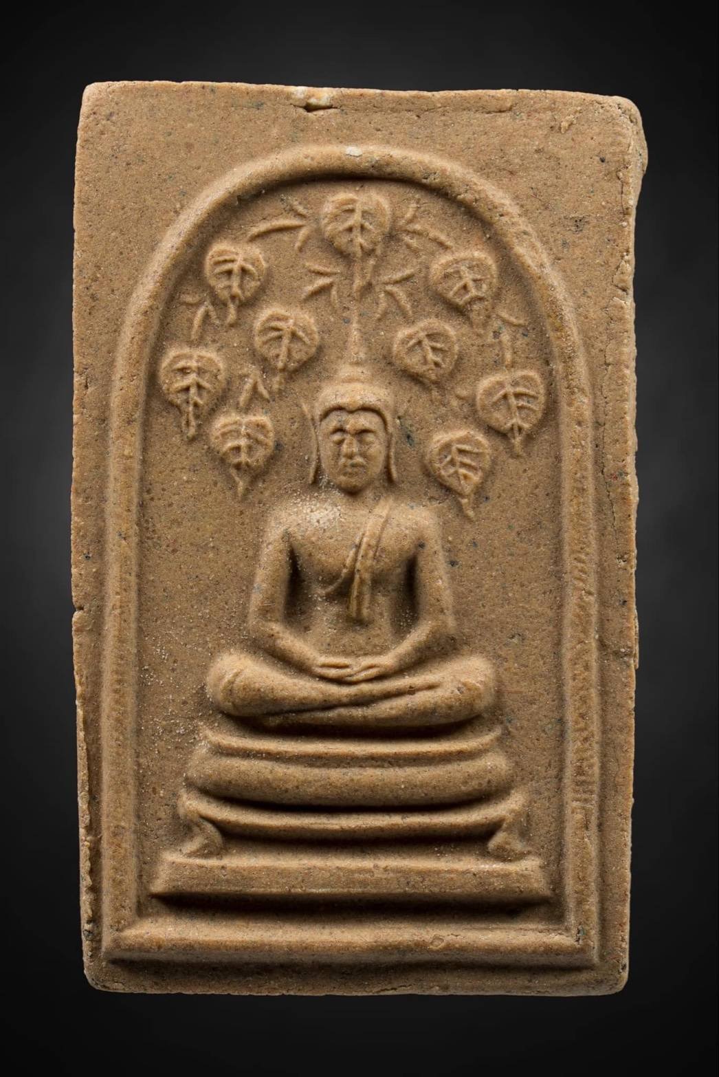 303095 พระสมเด็จปรกโพธิ์ 9 ใบ  หลังยันต์จม พิมพ์โพธิ์ชัด (นิยม)  เนื้อผงน้ำมันผสมผงวิเศษ  หลวงพ่อกวย วัดโฆสิตาราม  ปี 2512-2513 (บ้านแค) จ.ชัยนาท 