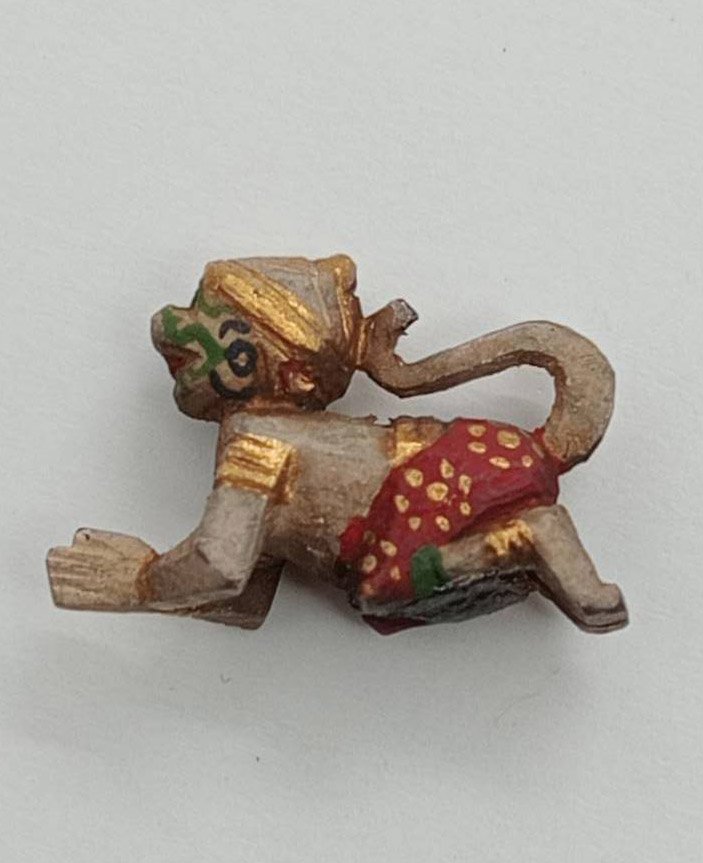 303098 หนุมานถวายบังโคม  หลวงปู่บุญ  วัดกลางบางแก้ว  เนื้อไม้แกะ จ.นครปฐม 