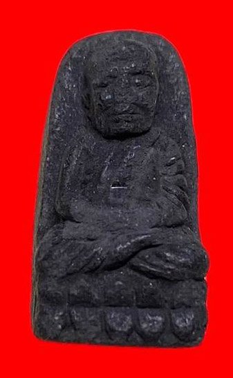 307355 หลวงปู่ทวด  วัดช้างให้ เนื้อว่าน ปี2524  พิมพ์พระรอด  จ.ปัตตานี