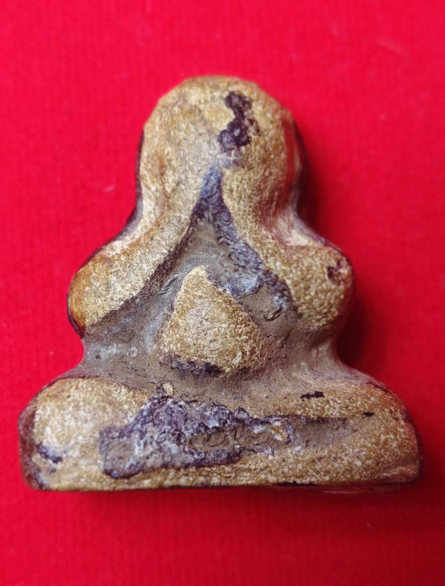 303138 พระปิดตา หลวงพ่อทองสุข  วัดสะพานสูง   เนื้อผงคลุกรัก  สร้างปี 2508-2515  จ.นนทบุรี 