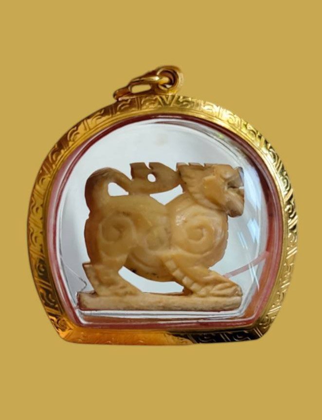 303181 สิงห์หลวงพ่อเดิม พิมพ์สามขวัญเนื้องาแกะ ปี2470-2494 วัดหนองโพ จังหวัดนครสวรรค์