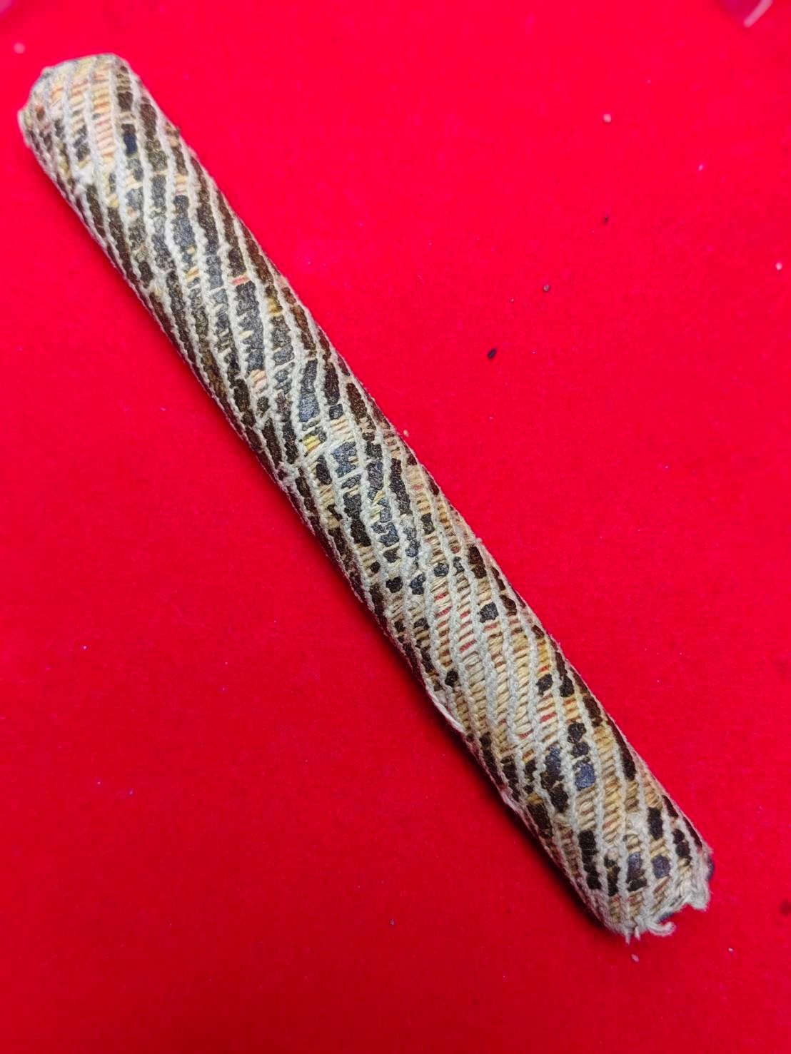 303254 ตะกรุดหลวงพ่อเนียม  วัดน้อย เนื้อตะกั่ว  จัดสร้างปี 2430 - 2450  จ.สุพรรณบุรี 