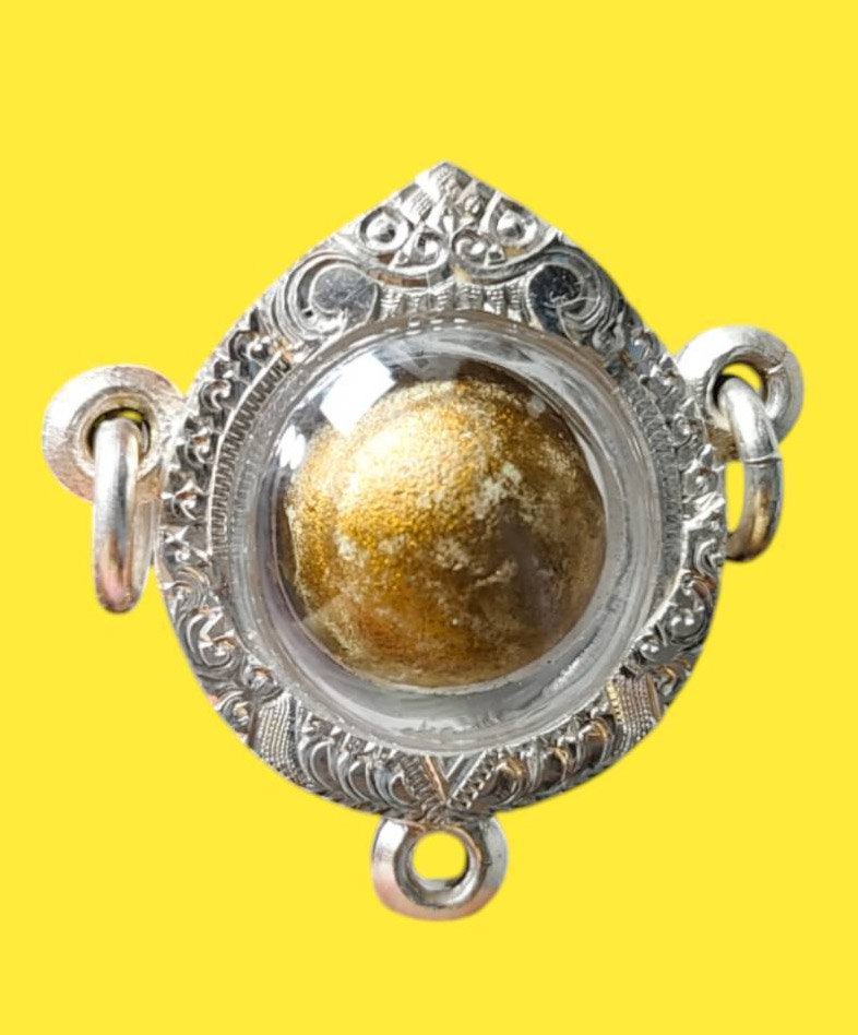 303312 ลูกอมผงพรายกุมาร หลวงปู่ทิม เนื้อบรอนซ์ฝุ่น ปี 2517 วัดละหารไร่ จังหวัดระยอง