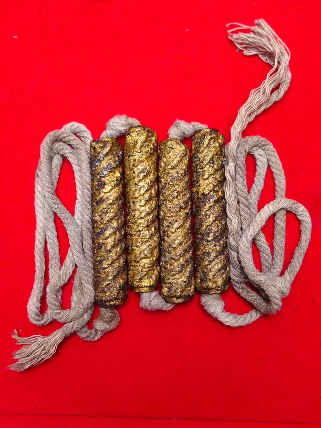 303343 ตะกรุดสี่มหาอำนาจ  หลวงพ่อเทียม เนื้อตะกั่ว  วัดกษัตราธิราชวรวิหาร ประมาณปี 2515 - 2522  จ.พระนครศรีอยุธยา 