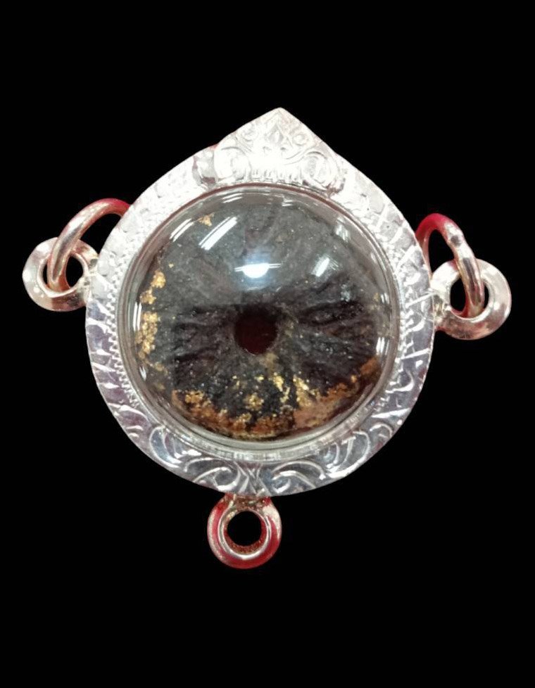 303374 ตะกรุดพิสมร ใบลานบังปืน  หลวงพ่อแก้ววัดพวงมาลัย  เนื้อใบลาน  สร้างปี 2450-2460 จ.สมุทรสงคราม 