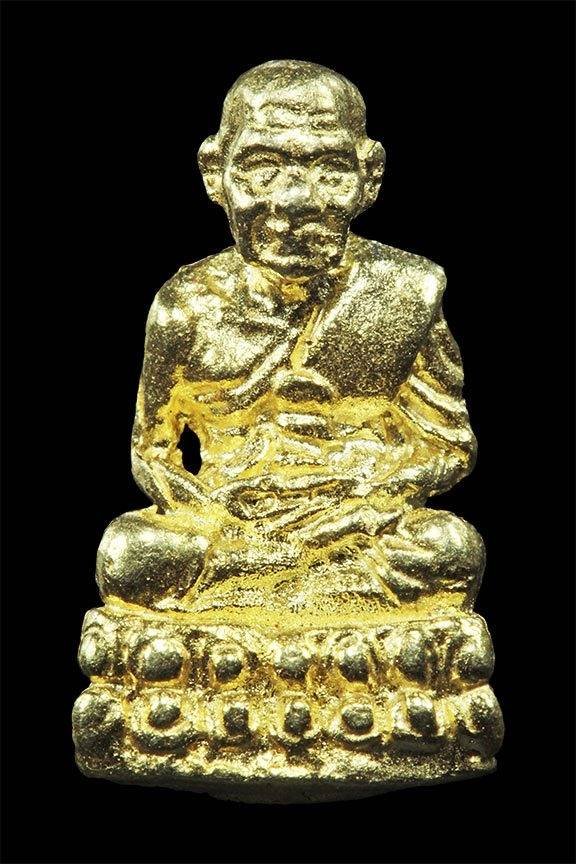 296598 รูปหล่อหลวงพ่อทวด วัดช้างไห้รุ่นสร้างวิหารวัดทรายขาวเนื้อทอ งคำ ปี2537 จังหวัดปัตตานี