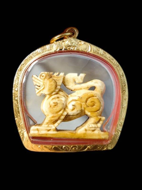 303492 สิงห์งาแกะหลวงพ่อเดิม พิมพ์สามขวัญ พุทธศักราช2470-2494 วัดหนองโพ จังหวัดนครสวรรค์