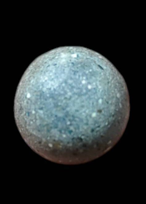 303721 ลูกอมหลวงพ่อพริ้ง เนื้อผง พุทธศักราช 2460-2490 วัดบางปะกอก กรุงเทพมหานคร