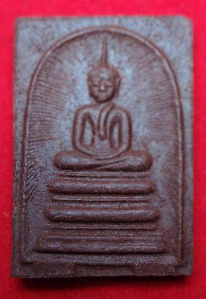 303796 สมเด็จแหวกม่านทรงเจดีย์  หลวงพ่อกวย วัดโฆสิตาราม  เนื้อผงน้ำมัน (นิยมสุด)  สร้างพุทธศักราช 2515-2517  จ.ชัยนาท 