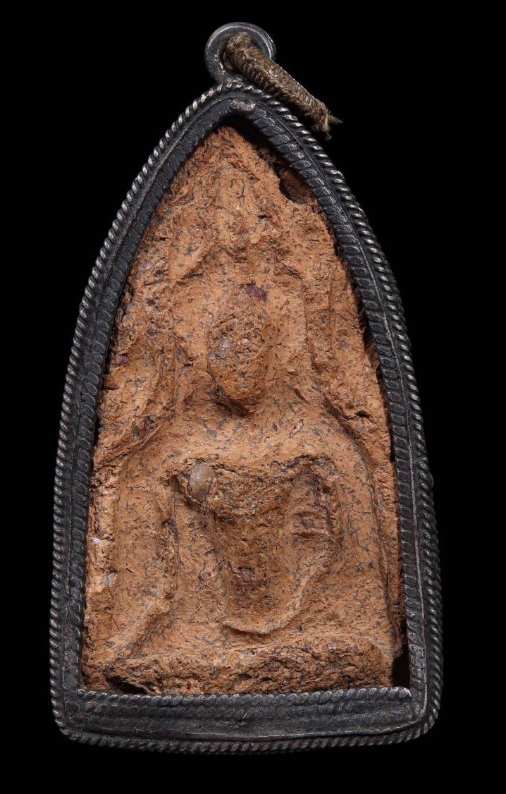 303810 พระขุนแผน พิมพ์เทวดา เนื้อดินเผา ประมาณพุทธศตวรรษที่ 21 กรุวัดบ้านกร่าง จ.สุพรรณบุรี