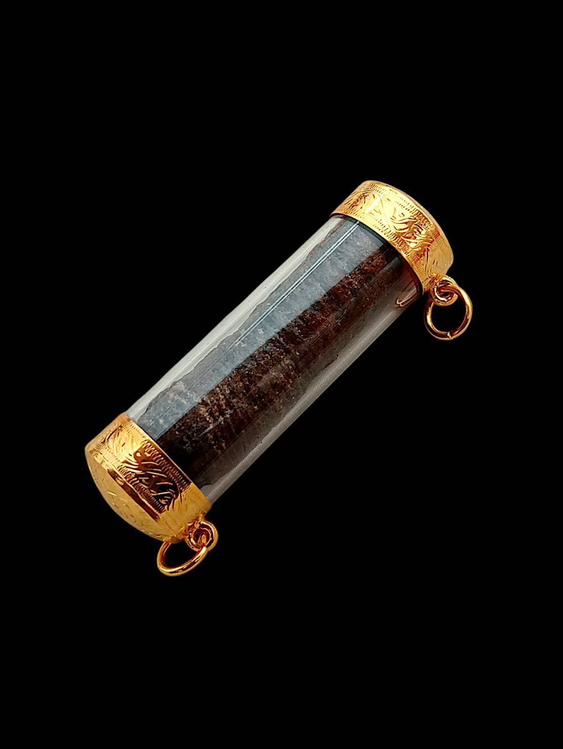 303890 ตะกรุดหนังหน้าผากเสือ  หลวงปู่บุญ  พุทธศักราช 2470-2477  วัดกลางบางแก้ว  เนื้อหน้าผากเสือ จ.นครปฐม 