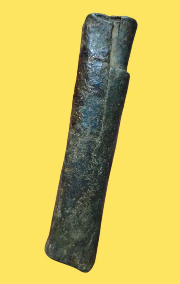 303915 ตะกรุดหลวงพ่อเนียม เนื้อตะกั่ว  พุทธศักราช2433-2453 วัดน้อย จ.สุพรรณบุรี