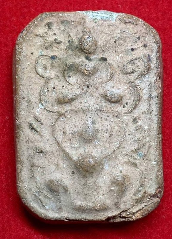 303947 หลวงพ่อปาน  วัดบางนมโค ปี 2505 เนื้อดิน พิมพ์ทรงครุฑใหญ่  จังหวัดอยุธยา