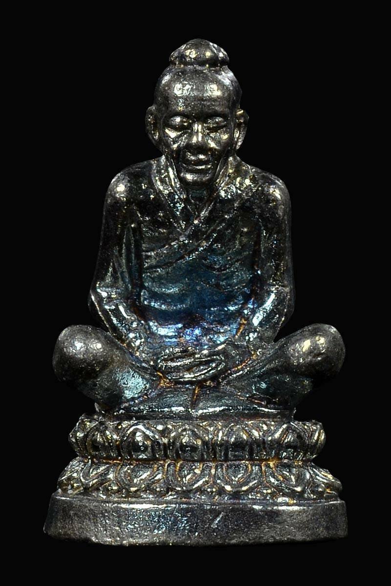 296788 รูปหล่อองค์เซียนแปะโค้ว หัวตะเข้ รุ่นแรก พิมพ์เล็ก ปี 2520 เนื้อเงิน  โรงเจฮะเฮงตั้ว กทม.