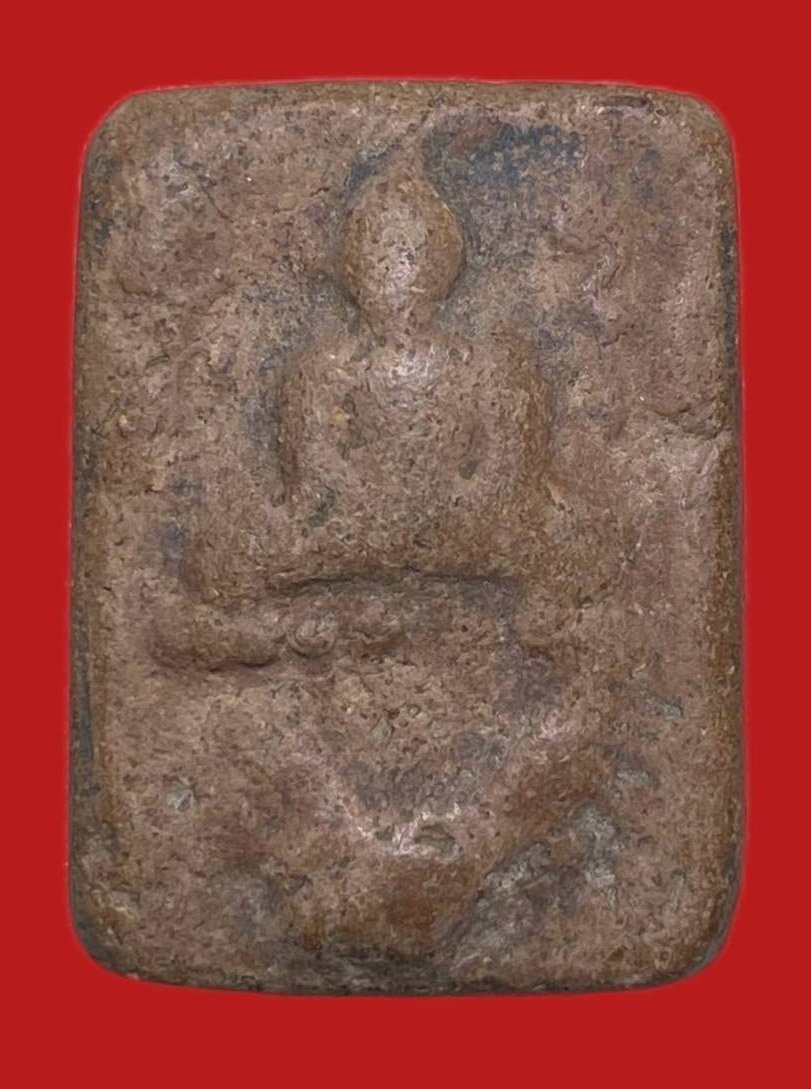 304167 หลวงพ่อปาน  วัดบางนมโค  พิมพ์ทรงไก่ 3เส้น  ปี2460-2480  เนื้อดิน จ.อยุธยา